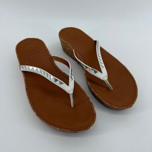 FitFlop Women's 9 Lulu White Silver Studded Cork Wedge Thong Sandals K48-583